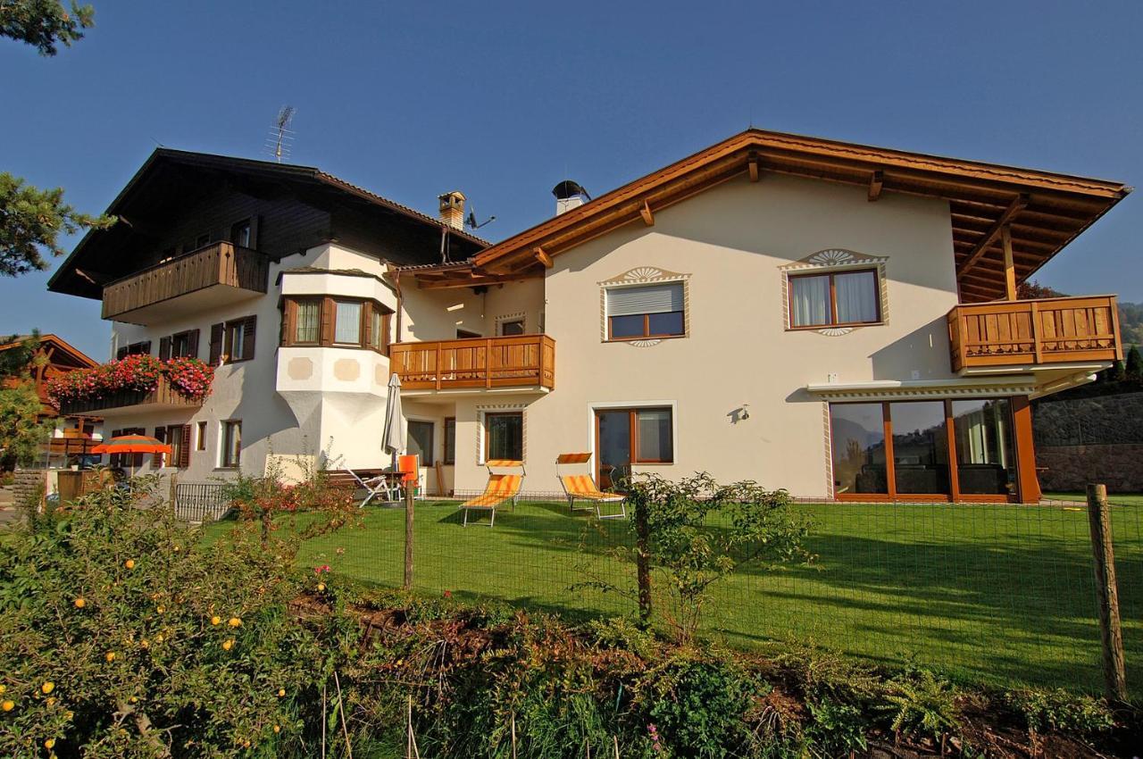 Haus Ploner Apartment Кастелрото Екстериор снимка
