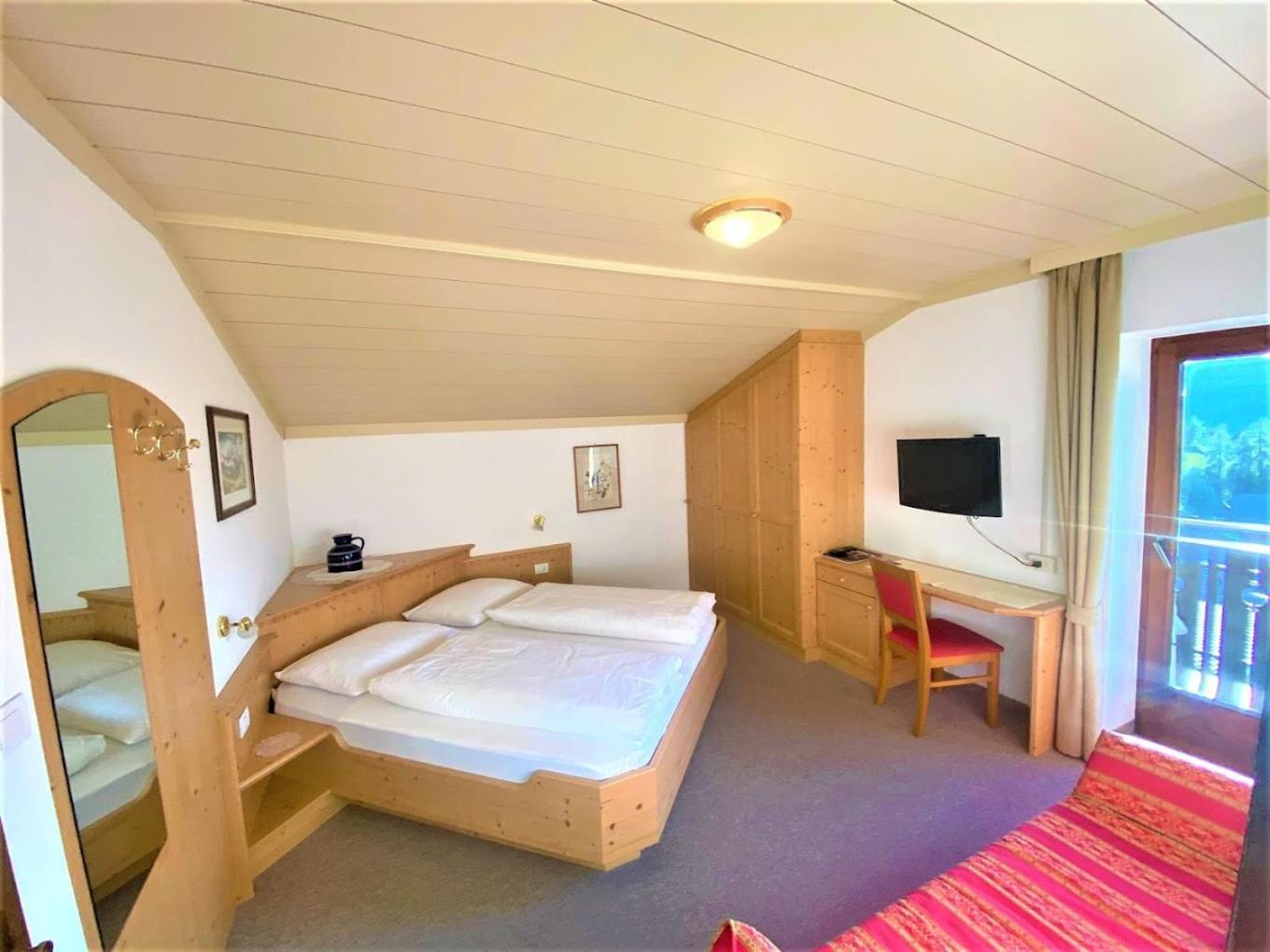 Haus Ploner Apartment Кастелрото Екстериор снимка